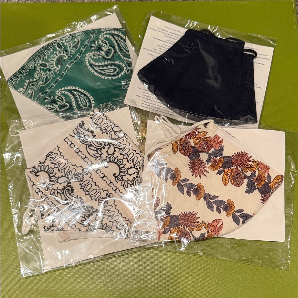 Set of 4 Patterned Face Masks Tory Burch